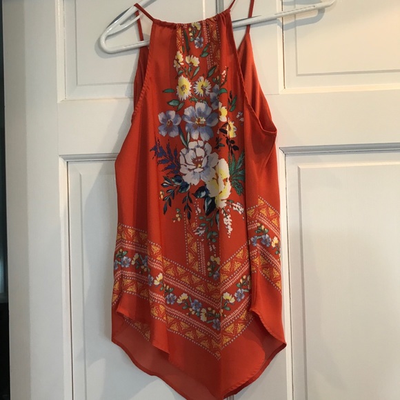 Floral handkerchief top - Picture 6 of 11